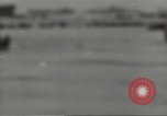 Standbild USA Soldaten einrichten Positionen auf Guam Guam Marianen, 1944, aus Sekunde 14 historischem Filmmaterial Videoclip 65675062232