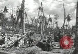 Standbild USA Soldaten einrichten Positionen auf Guam Guam Marianen, 1944, aus Sekunde 37 historischem Filmmaterial Videoclip 65675062232