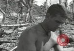 Standbild USA Soldaten einrichten Positionen auf Guam Guam Marianen, 1944, aus Sekunde 52 historischem Filmmaterial Videoclip 65675062232