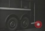 Immagine di Conduttore di donna raccoglie le tariffe in filobus nella seconda guerra mondiale Londra Inghilterra Regno Unito, 1941, secondo 7 filmato di repertorio 65675062253