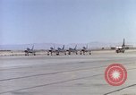Image Thunderbird AEROBATIC TEAM Las Vegas Nevada USA, 1960, de la seconde 29 séquences d'archives historiques vidéo 65675062289