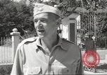 Immagine di Americani prigionieri di guerra Filippine, 1945, secondo 3 filmato di repertorio 65675062298