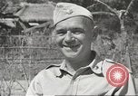 Immagine di Americani prigionieri di guerra Filippine, 1945, secondo 9 filmato di repertorio 65675062298