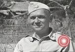 Immagine di Americani prigionieri di guerra Filippine, 1945, secondo 13 filmato di repertorio 65675062298