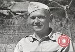 Immagine di Americani prigionieri di guerra Filippine, 1945, secondo 14 filmato di repertorio 65675062298