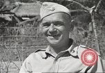 Immagine di Americani prigionieri di guerra Filippine, 1945, secondo 18 filmato di repertorio 65675062298