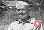 Immagine di Americani prigionieri di guerra Filippine, 1945, secondo 28 filmato di repertorio 65675062298