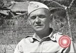 Immagine di Americani prigionieri di guerra Filippine, 1945, secondo 37 filmato di repertorio 65675062298