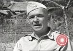 Immagine di Americani prigionieri di guerra Filippine, 1945, secondo 38 filmato di repertorio 65675062298