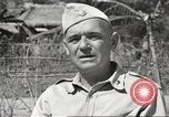 Immagine di Americani prigionieri di guerra Filippine, 1945, secondo 41 filmato di repertorio 65675062298