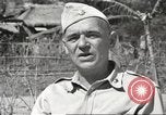 Immagine di Americani prigionieri di guerra Filippine, 1945, secondo 48 filmato di repertorio 65675062298