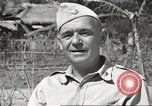 Immagine di Americani prigionieri di guerra Filippine, 1945, secondo 50 filmato di repertorio 65675062298