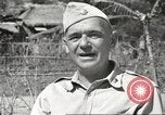Immagine di Americani prigionieri di guerra Filippine, 1945, secondo 51 filmato di repertorio 65675062298