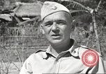 Immagine di Americani prigionieri di guerra Filippine, 1945, secondo 53 filmato di repertorio 65675062298