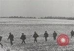 Standbild USA Soldaten Birresborn Deutschland, 1945, aus Sekunde 14 historischem Filmmaterial Videoclip 65675062311