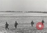 Standbild USA Soldaten Birresborn Deutschland, 1945, aus Sekunde 20 historischem Filmmaterial Videoclip 65675062311
