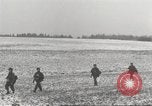 Standbild USA Soldaten Birresborn Deutschland, 1945, aus Sekunde 21 historischem Filmmaterial Videoclip 65675062311