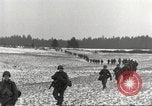 Standbild USA Soldaten Birresborn Deutschland, 1945, aus Sekunde 40 historischem Filmmaterial Videoclip 65675062311