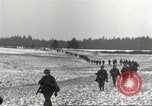 Standbild USA Soldaten Birresborn Deutschland, 1945, aus Sekunde 41 historischem Filmmaterial Videoclip 65675062311