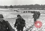 Standbild USA Soldaten Birresborn Deutschland, 1945, aus Sekunde 45 historischem Filmmaterial Videoclip 65675062311