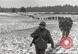 Standbild USA Soldaten Birresborn Deutschland, 1945, aus Sekunde 52 historischem Filmmaterial Videoclip 65675062311