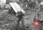 Standbild USA Soldaten Birresborn Deutschland, 1945, aus Sekunde 43 historischem Filmmaterial Videoclip 65675062312