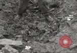 Standbild USA Soldaten Birresborn Deutschland, 1945, aus Sekunde 58 historischem Filmmaterial Videoclip 65675062312
