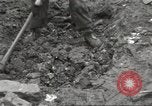 Standbild USA Soldaten Birresborn Deutschland, 1945, aus Sekunde 61 historischem Filmmaterial Videoclip 65675062312