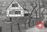Immagine di Soldati statunitensi Birresborn Germania, 1945, secondo 6 filmato di repertorio 65675062313