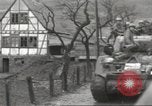 Immagine di Soldati statunitensi Birresborn Germania, 1945, secondo 7 filmato di repertorio 65675062313