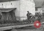 Immagine di Soldati statunitensi Birresborn Germania, 1945, secondo 47 filmato di repertorio 65675062314