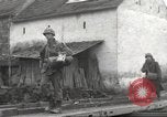 Immagine di Soldati statunitensi Birresborn Germania, 1945, secondo 51 filmato di repertorio 65675062314