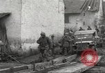Immagine di Soldati statunitensi Birresborn Germania, 1945, secondo 17 filmato di repertorio 65675062315