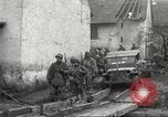 Immagine di Soldati statunitensi Birresborn Germania, 1945, secondo 21 filmato di repertorio 65675062315