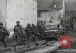 Immagine di Soldati statunitensi Birresborn Germania, 1945, secondo 25 filmato di repertorio 65675062315