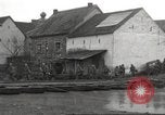 Immagine di Soldati statunitensi Birresborn Germania, 1945, secondo 52 filmato di repertorio 65675062315