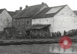 Immagine di Soldati statunitensi Birresborn Germania, 1945, secondo 55 filmato di repertorio 65675062315