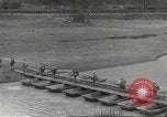 Standbild USA Soldaten Birresborn Deutschland, 1945, aus Sekunde 26 historischem Filmmaterial Videoclip 65675062316