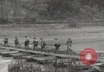 Standbild USA Soldaten Birresborn Deutschland, 1945, aus Sekunde 34 historischem Filmmaterial Videoclip 65675062316