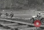 Standbild USA Soldaten Birresborn Deutschland, 1945, aus Sekunde 41 historischem Filmmaterial Videoclip 65675062316