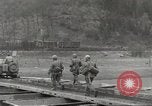 Standbild USA Soldaten Birresborn Deutschland, 1945, aus Sekunde 51 historischem Filmmaterial Videoclip 65675062316