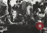 Immagine di Gli americani liberato dalla prigione giapponese arriva all'ospedale Guimba Nueva Ecija Filippine, 1945, secondo 6 filmato di repertorio 65675062321