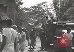 Immagine di Gli americani liberato dalla prigione giapponese arriva all'ospedale Guimba Nueva Ecija Filippine, 1945, secondo 16 filmato di repertorio 65675062321