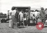 Immagine di Gli americani liberato dalla prigione giapponese arriva all'ospedale Guimba Nueva Ecija Filippine, 1945, secondo 31 filmato di repertorio 65675062321