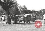 Immagine di Gli americani liberato dalla prigione giapponese arriva all'ospedale Guimba Nueva Ecija Filippine, 1945, secondo 33 filmato di repertorio 65675062321