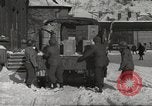 Standbild USA Soldaten Thionville Frankreich, 1945, aus Sekunde 24 historischem Filmmaterial Videoclip 65675062326