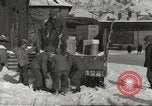 Standbild USA Soldaten Thionville Frankreich, 1945, aus Sekunde 30 historischem Filmmaterial Videoclip 65675062326