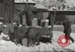 Standbild USA Soldaten Thionville Frankreich, 1945, aus Sekunde 31 historischem Filmmaterial Videoclip 65675062326