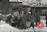 Standbild USA Soldaten Thionville Frankreich, 1945, aus Sekunde 36 historischem Filmmaterial Videoclip 65675062326