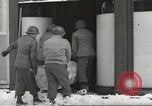 Standbild USA Soldaten Thionville Frankreich, 1945, aus Sekunde 53 historischem Filmmaterial Videoclip 65675062326